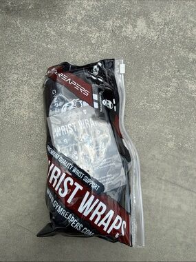 Gym Reapers Black and Red Wrist Wraps - Premium Wrist Support